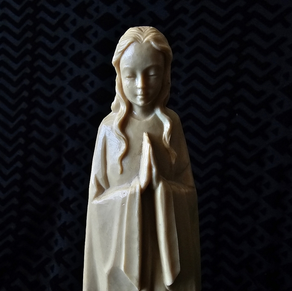 Vintage Celluloid Virgin Mary Figurine - Picture 4 of 4